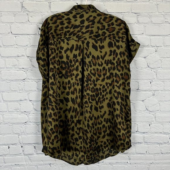 Fate Women's Leopard Print Button Up Collared Cap Sleeved Blouse, Size Med. NWOT - Picture 3 of 7